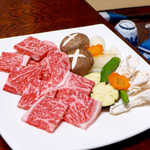 法師温泉 長寿館 - 〔追加料理〕上州牛鉄板焼（￥3780）。薄焼きながらステーキのような味わい、肉は9枚（150g）ボリューム十分