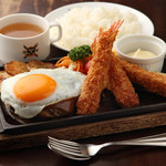 ザ・グランヴァニア - ボリューム満点！ハンバーグセットはライス大盛りサービス♪