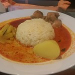 ルワニ - スリランカカレー(レッド4)ちょっと辛かった