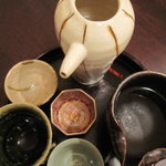 馳走なかむら - 日本酒を冷で 猪口が酒ごとに用意される心遣い　男山(北海道)一合 700円 戸畑美人(福岡)一合 600円