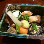 祇園 又吉 - 八寸　一口大のお料理が10種類以上　これだけでお酒がすすみます