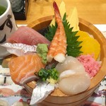 Tsukiji Sushisen - ランチ海鮮ちらし999円