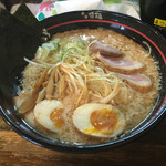 本家 哲麺 - 