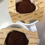 ビーンズ喜多見 - 豆を投入