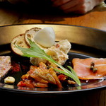 フェスティバール＆ビアホール -  前菜4種　パテ・ド・カンパーニュ　　ラタトゥユ　スモークサーモン　燻製ポテトサラダ