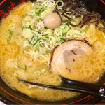 Ra-Men Takamiya - 鷹味屋ラーメン 650円
                        少し塩辛いけど、おいしかった