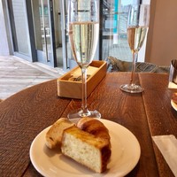 24/7 restaurant - ビュッフェのパンとドリンク