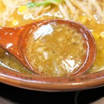 日月堂 - スープ（背脂入り）