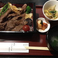 焼肉 しんうち 神楽坂 - 