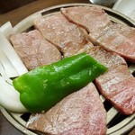 おかもと - 焼肉、さっと炙った後