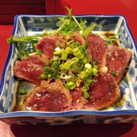八べえ - カンガルーのタタキ
