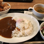 馬肉バル 跳ね馬 - カレー、唐揚げ（0.5）セット