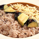 カレーの店 ぷりずむ - チーズなすカレー７５０円