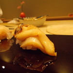 すし瀬名波 - 煮蛤