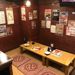 Izakaya Kakumei Yotteba - 店内
