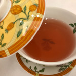 Grand rocher - 中にはアップルフレーバーティ