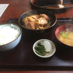 Iwata - かつ煮定食