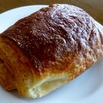 フランス人の店　ボー・スィエル - ＜2011.1＞クロワッサン・ショコラ　168円