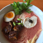 麺や来味 - ビーツ、ベジタブル豚骨塩ラーメン