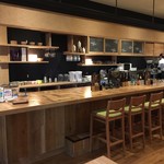 Dashi to Shinju Gohan Sakuya Honten - カウンターで一寸一杯いかがですか