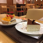 フルーツケーキ ファクトリー 総本店 - 