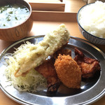 鶏唐揚げ専門店 河内屋甚兵衛 - 日替わり定食650円 唐揚げ3個+カニクリームコロッケ+磯辺揚げ