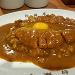 カレー専門店 白銀亭  - とんかつカレー＋生玉子　2017.4