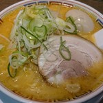 丸 中華そば - 味噌ラーメン（味玉つき）