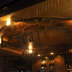 ル・カフェ - お店の外からみた店内