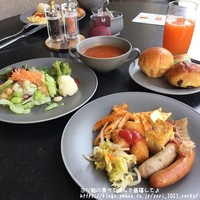 ブッフェアンドカフェ スロープサイドダイナー ザクロ - 