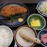 Tonkatsu Kaikatei - 「黒豚ロースかつランチ（130g）」（1,500円）。ちなみに100gだと1,230円。