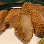 えびしんじょうあられ揚げ 愛され続けて since2013～ 900円。