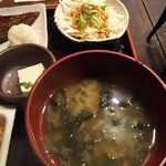 炭焼漁師小屋料理　渋谷東急本店前のひもの屋 - 定食の内容2