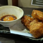 つかふき屋 - 地鶏むね山椒唐揚げ卵黄ソース
