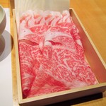 Hitorinabe Shabushabu Rizan - 岡山産黒毛和牛サーロイン＋鹿児島産黒豚ロース。