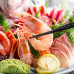「宇野時套餐」包括櫻花蝦、春菜天婦羅等9道菜以及3小時無限暢飲