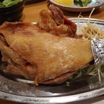酒蔵松竹 - 鶏もも素揚げ　380円(税別)