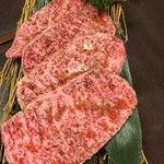 若富 - 大山黒牛のリブ芯3000円