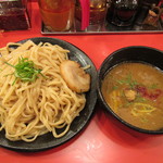 好き麺屋 - 辛つけ麺・冷盛り。780円＋税