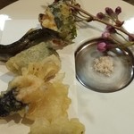 美ゆ輝 - 揚げ物、白魚と木の芽、ウナギ、そして小アユ