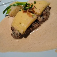 旬菜ステーキ処 らいむらいと - ランチ チーズハンバーグ200g1380円