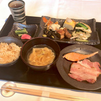 レストランI；caza - 朝食:おばんざいブッフェ(外来:¥2,300) 盛り付け例