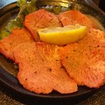 和牛上タン塩