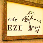 cafe EZE - ヤギの看板が目印
