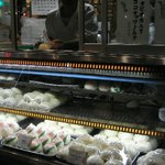 横浜中華街 北京飯店 - 「それにしようかな～」って？僕は五目肉まん意外に興味ありません！