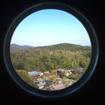 梟亭 - ＜1月＞丸窓から見える大自然