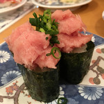廻鮮寿司 塩釜港 - まるちゃん！これがネギトロです( •̀∀•́ )b