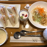 カフェレストラン ラボンヌ - 