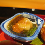 日本料理 幸庵 - 根芋と水前寺海苔、めかぶの醤油煮凝りがけアップ