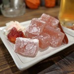 灯 - あまおうのわらび餅